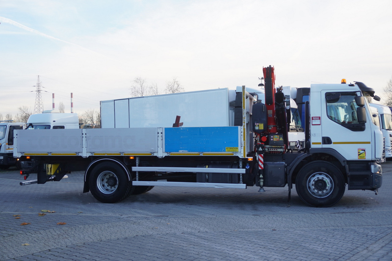 RENAULT C280 DTI 8 / FASSI crane 5.6 T / range 8 m / Flatbed 15 EPAL - Darus autó: 4 kép. RENAULT C280 DTI 8 / FASSI crane 5.6 T / range 8 m / Flatbed 15 EPAL - Darus autó: 4 kép.