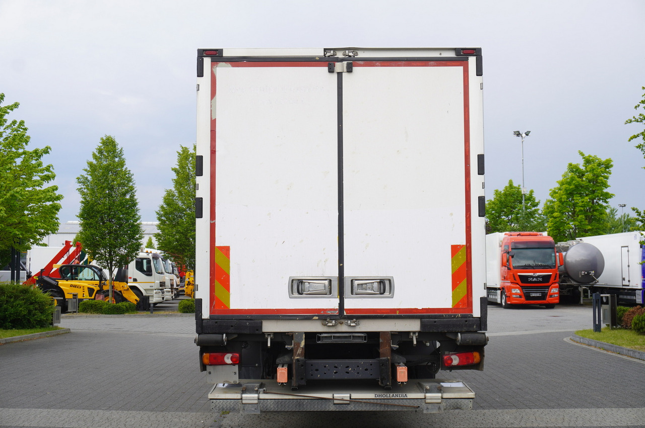 RENAULT D19 WIDE / Lamberet refrigerator Multitemp 22 EPAL / CARRIER SUPRA 1250 MT - Hűtős teherautó: 3 kép. RENAULT D19 WIDE / Lamberet refrigerator Multitemp 22 EPAL / CARRIER SUPRA 1250 MT - Hűtős teherautó: 3 kép.