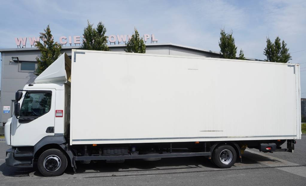 RENAULT Renault D12 E6 / Container 18 pallets / Lift - Dobozos felépítményű teherautó: 2 kép. RENAULT Renault D12 E6 / Container 18 pallets / Lift - Dobozos felépítményű teherautó: 2 kép.