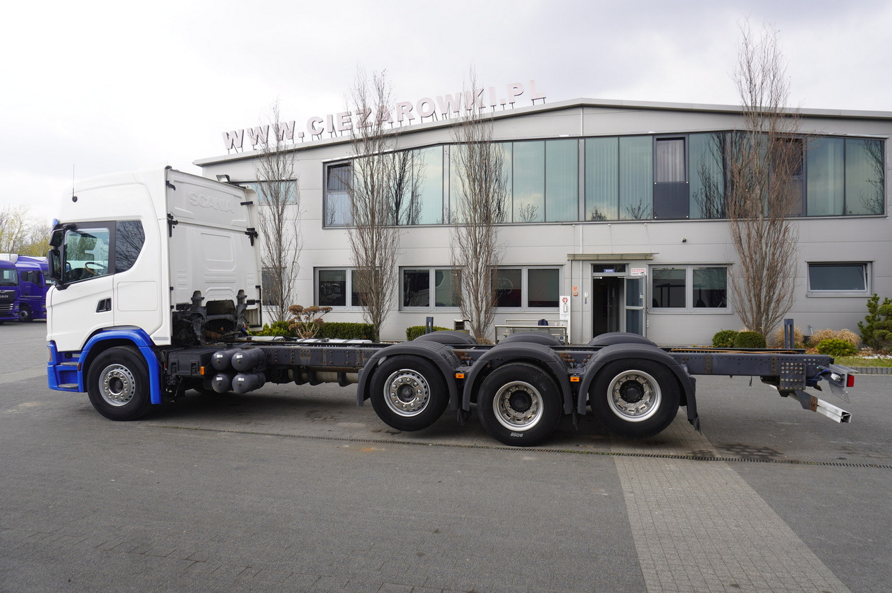 SCANIA G500 8x2 / 2nd axis steered / Chassis 8.35 m / 2021 - Darus autó: 4 kép. SCANIA G500 8x2 / 2nd axis steered / Chassis 8.35 m / 2021 - Darus autó: 4 kép.