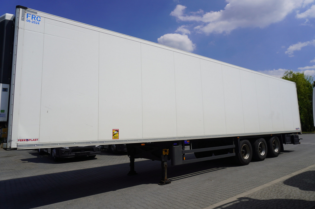 SCHMITZ Schmitz refrigerated semi-trailer / Thermoking SLX E 300 / Doppelstock / 5 units - Félpótkocsi hűtős: 2 kép. SCHMITZ Schmitz refrigerated semi-trailer / Thermoking SLX E 300 / Doppelstock / 5 units - Félpótkocsi hűtős: 2 kép.