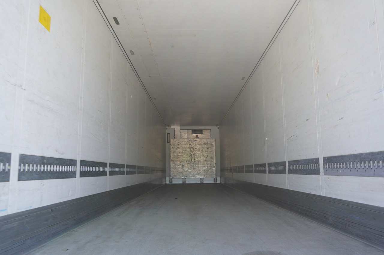 SCHMITZ refrigerated semi-trailer / Thermoking SLX Spectrum 250 / Multitemperature - Félpótkocsi hűtős: 5 kép. SCHMITZ refrigerated semi-trailer / Thermoking SLX Spectrum 250 / Multitemperature - Félpótkocsi hűtős: 5 kép.