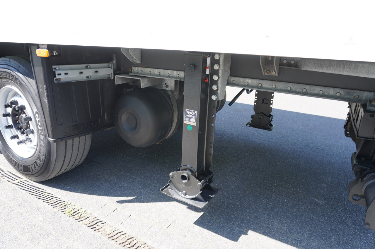 Hűtős teherautó VOLVO FH 440 E5 6×2 Schmitz Refrigerator – pass-through Set 38 pallets: 14 kép.