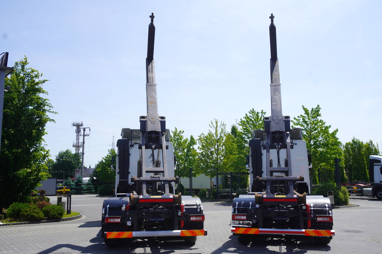 VOLVO FH 500 / VDL hooklift 21 tons / 2022 / steering 3d axle / 2 units - Horgos rakodó teherautó: 5 kép. VOLVO FH 500 / VDL hooklift 21 tons / 2022 / steering 3d axle / 2 units - Horgos rakodó teherautó: 5 kép.