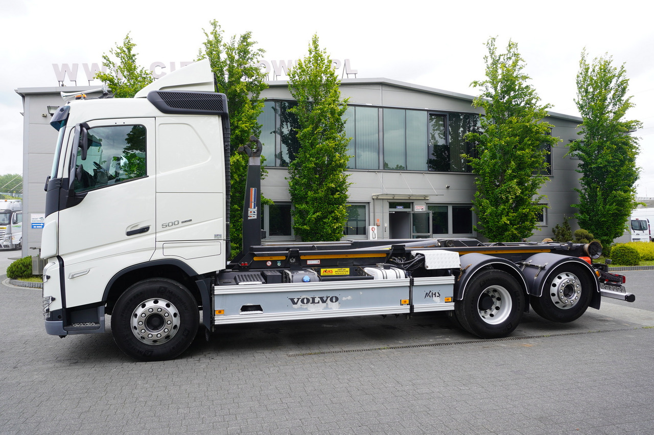 VOLVO FH 500 / VDL hooklift 21 tons / 2022 / steering 3d axle / 2 units - Horgos rakodó teherautó: 3 kép. VOLVO FH 500 / VDL hooklift 21 tons / 2022 / steering 3d axle / 2 units - Horgos rakodó teherautó: 3 kép.