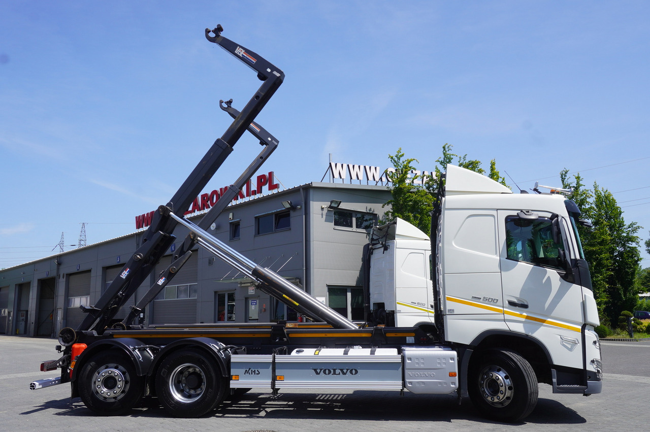 VOLVO FH 500 / VDL hooklift 21 tons / 2022 / steering 3d axle / 2 units - Horgos rakodó teherautó: 3 kép. VOLVO FH 500 / VDL hooklift 21 tons / 2022 / steering 3d axle / 2 units - Horgos rakodó teherautó: 3 kép.