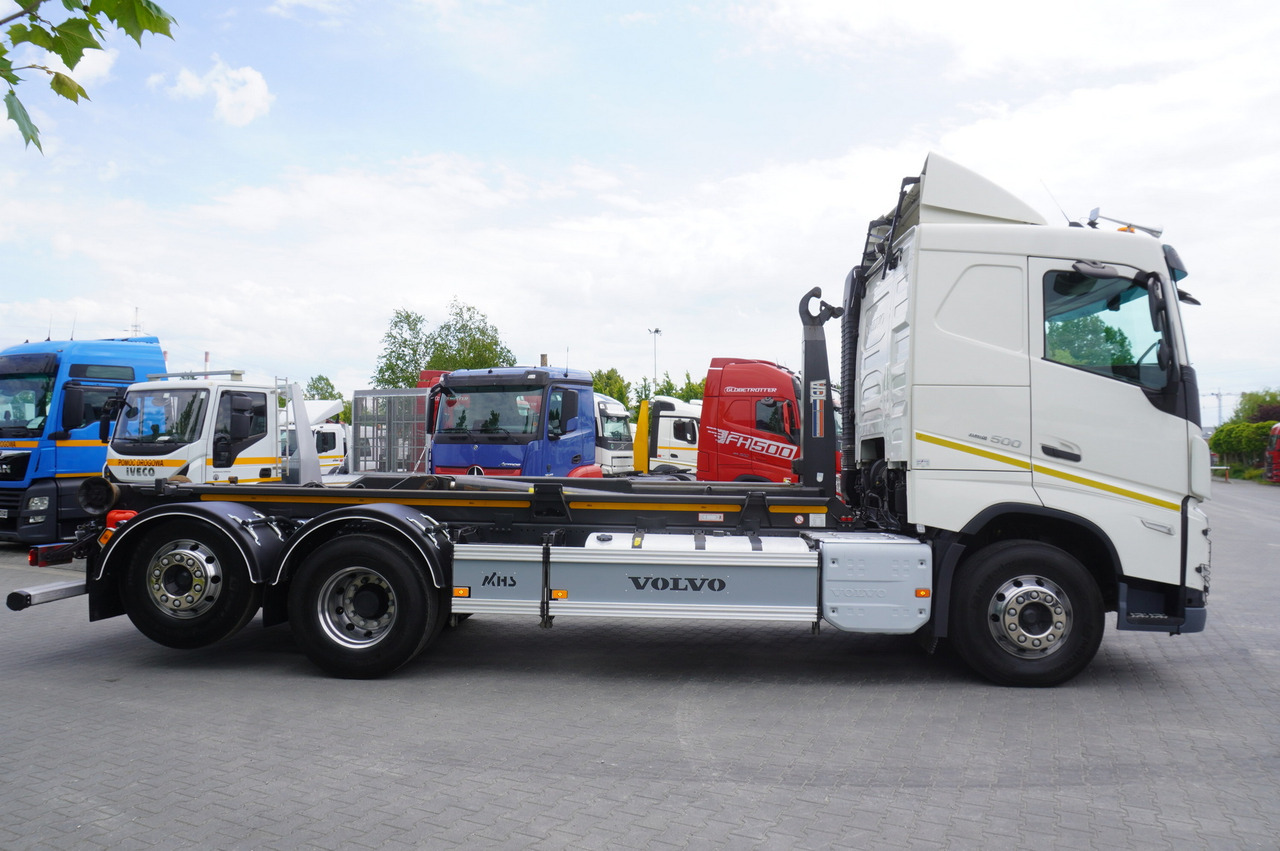 VOLVO FH 500 / VDL hooklift 21 tons / 2022 / steering 3d axle / 2 units - Horgos rakodó teherautó: 4 kép. VOLVO FH 500 / VDL hooklift 21 tons / 2022 / steering 3d axle / 2 units - Horgos rakodó teherautó: 4 kép.