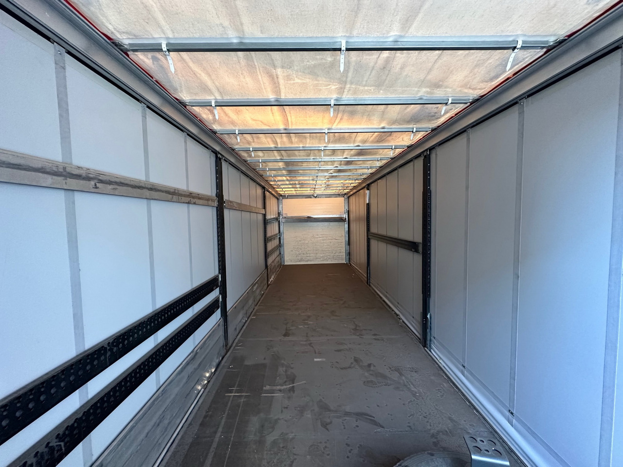 VarioFRAME Bausatz curtain / 23 europallets / 2017 lízing VarioFRAME Bausatz curtain / 23 europallets / 2017: 9 kép.