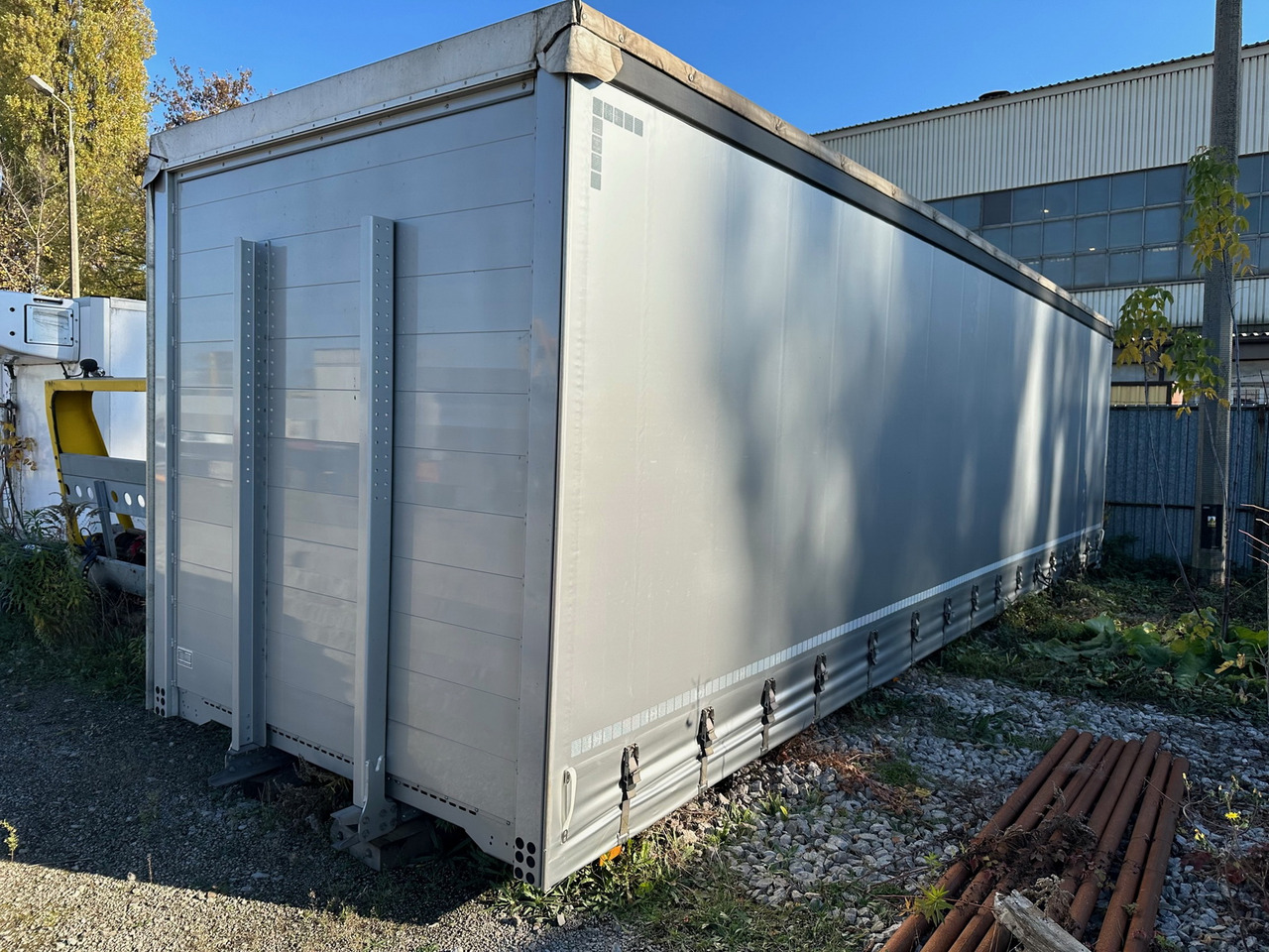 VarioFRAME Bausatz curtain / 23 europallets / 2017 - Ponyvás felépítmény: 2 kép. VarioFRAME Bausatz curtain / 23 europallets / 2017 - Ponyvás felépítmény: 2 kép.