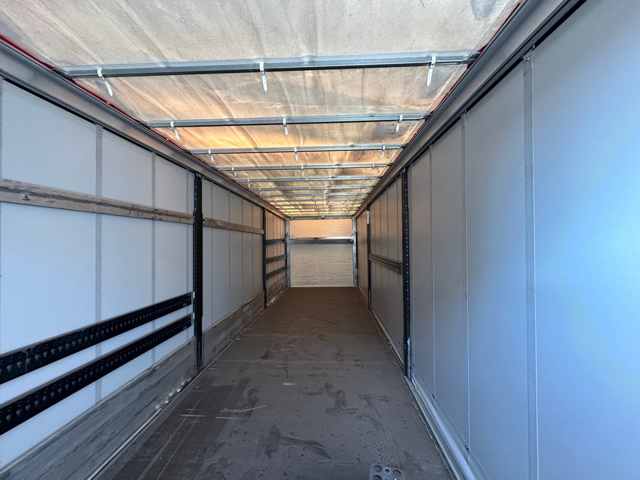 VarioFRAME Bausatz curtain / 23 europallets / 2017 lízing VarioFRAME Bausatz curtain / 23 europallets / 2017: 6 kép.