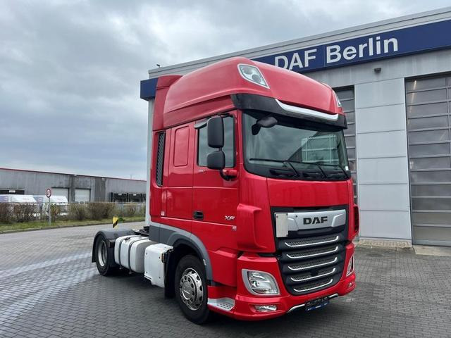 DAF XF 480 FT SSC MX-Engine Brake ADR-AT 10 Units - Nyergesvontató: 1 kép. DAF XF 480 FT SSC MX-Engine Brake ADR-AT 10 Units - Nyergesvontató: 1 kép.