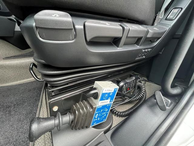 DAF XF 480 FT SSC Retarder Standklima 2-K Hydraulik - Nyergesvontató: 4 kép. DAF XF 480 FT SSC Retarder Standklima 2-K Hydraulik - Nyergesvontató: 4 kép.