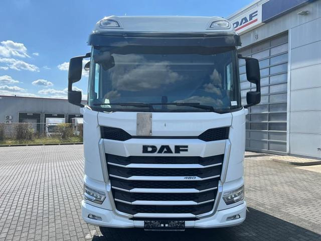 Nyergesvontató DAF XFn 480 FT Intarder 2xTank 1.105 L Vollspoiler: 11 kép. Nyergesvontató DAF XFn 480 FT Intarder 2xTank 1.105 L Vollspoiler: 11 kép.