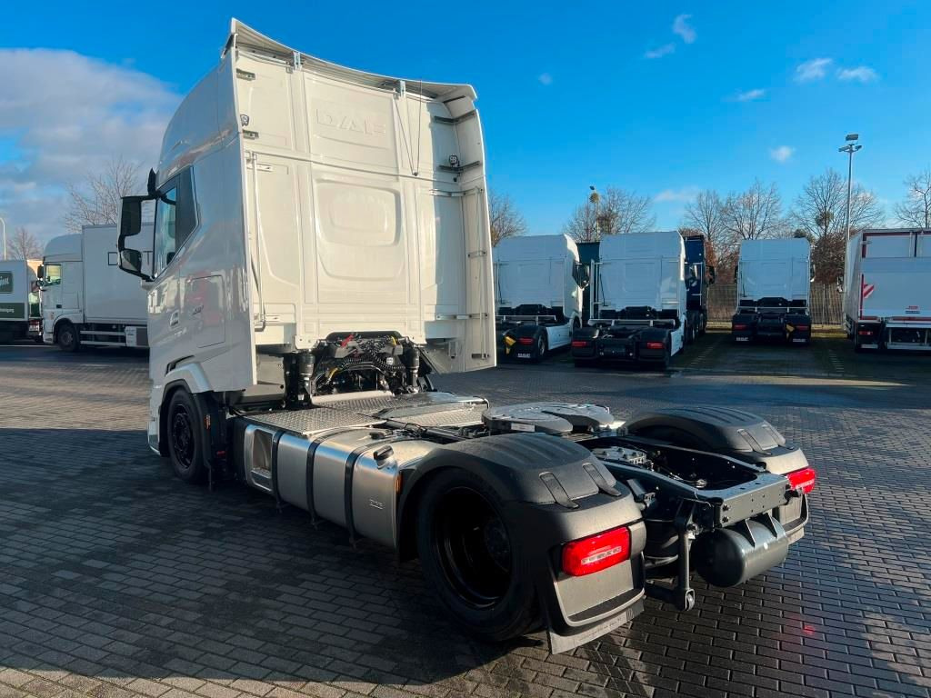 DAF XG+ 480 Low Deck, ZF Intarder, SOFORT VERFÜGBAR - Nyergesvontató: 4 kép. DAF XG+ 480 Low Deck, ZF Intarder, SOFORT VERFÜGBAR - Nyergesvontató: 4 kép.