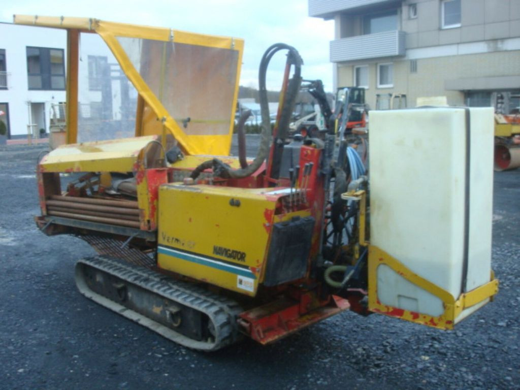 Vermeer MBR Navigator Bohrgerät - Fúrógép: 2 kép. Vermeer MBR Navigator Bohrgerät - Fúrógép: 2 kép.
