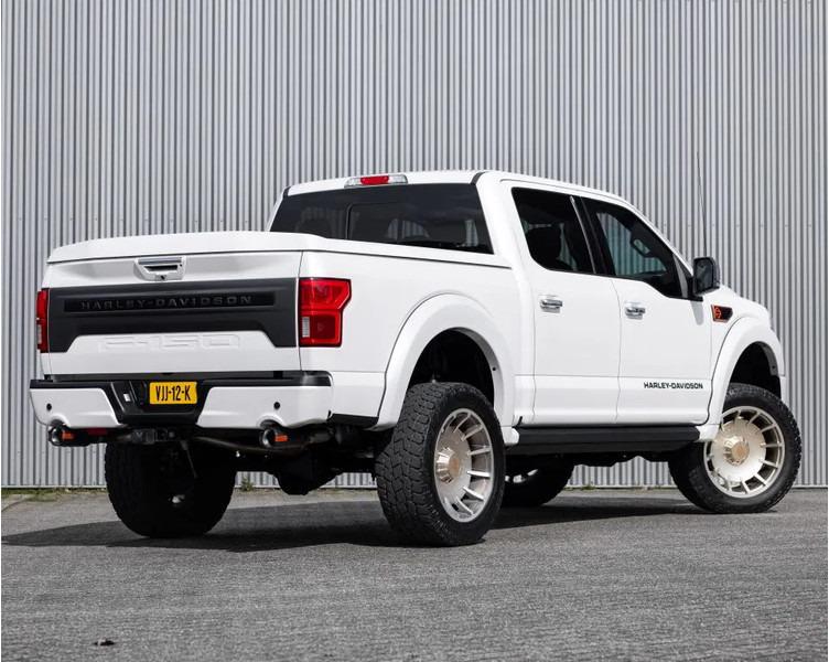 Ford USA F-150 Harley Davidson V8 5.0L Nieuw Staat - Pickup, Duplakabinos kisteherautó: 4 kép. Ford USA F-150 Harley Davidson V8 5.0L Nieuw Staat - Pickup, Duplakabinos kisteherautó: 4 kép.