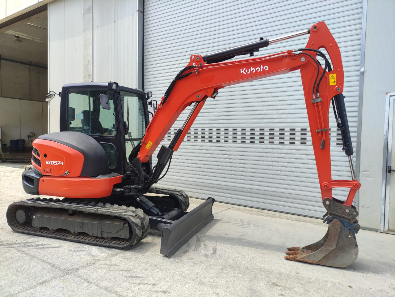 KUBOTA KX057-4 - Minikotró: 3 kép. KUBOTA KX057-4 - Minikotró: 3 kép.