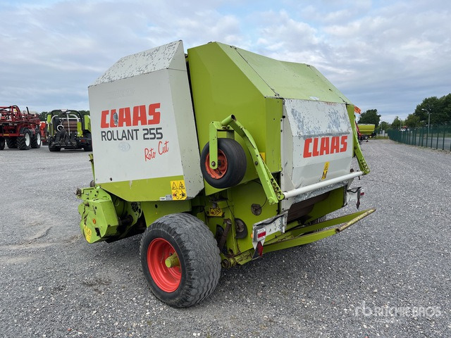 2003 Claas Rollant 255 Round Baler - Bálázó: 4 kép. 2003 Claas Rollant 255 Round Baler - Bálázó: 4 kép.