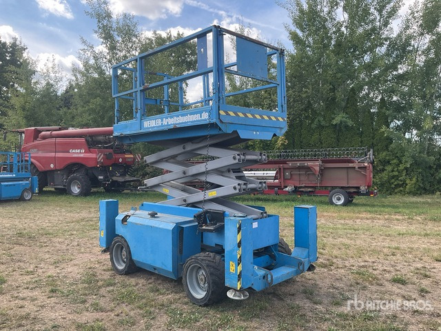 2007 Genie GS2668RT 4x4 Diesel Scissor Lift - Ollós emelő: 3 kép. 2007 Genie GS2668RT 4x4 Diesel Scissor Lift - Ollós emelő: 3 kép.