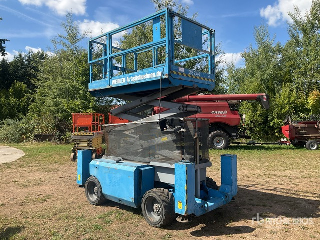 2007 Genie GS2668RT 4x4 Diesel Scissor Lift - Ollós emelő: 3 kép. 2007 Genie GS2668RT 4x4 Diesel Scissor Lift - Ollós emelő: 3 kép.