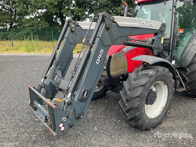 2011 McCormick C100 Max 4WD Tractor - Traktor: 5 kép. 2011 McCormick C100 Max 4WD Tractor - Traktor: 5 kép.