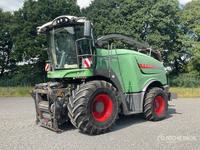 2013 Fendt Katana 65 4WD Forage Harvester - Szárzúzó/ Mulcsozó: 2 kép. 2013 Fendt Katana 65 4WD Forage Harvester - Szárzúzó/ Mulcsozó: 2 kép.