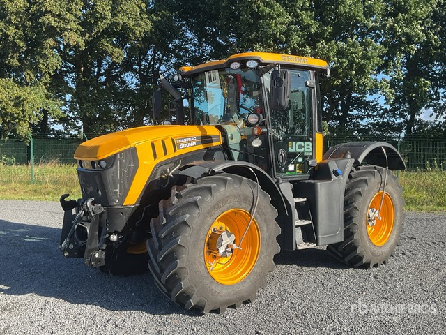 2015 JCB Fastrac 4220 4WD Tractor - Traktor: 1 kép. 2015 JCB Fastrac 4220 4WD Tractor - Traktor: 1 kép.
