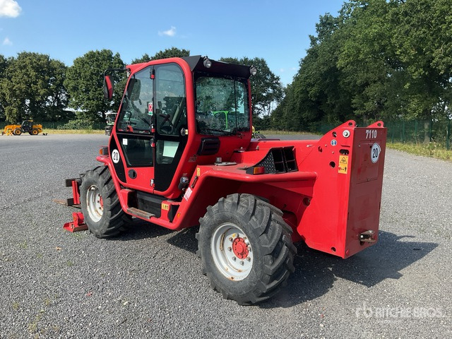 2016 Merlo P38.13 Telehandler - Teleszkópos rakodó: 3 kép. 2016 Merlo P38.13 Telehandler - Teleszkópos rakodó: 3 kép.