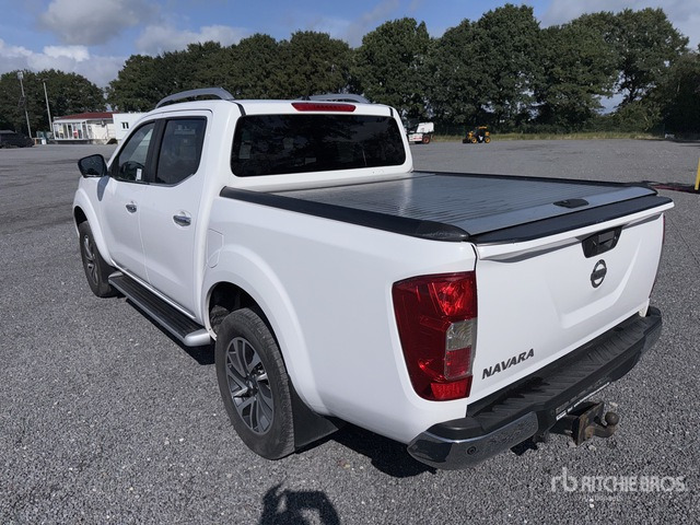 2018 Nissan Navara 4x4 Pickup - Pickup: 4 kép. 2018 Nissan Navara 4x4 Pickup - Pickup: 4 kép.