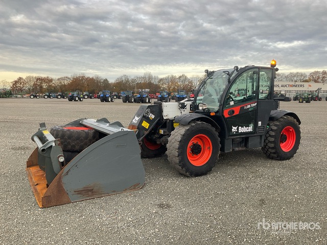 2020 Bobcat TL38.70X Telehandler - Teleszkópos rakodó: 5 kép. 2020 Bobcat TL38.70X Telehandler - Teleszkópos rakodó: 5 kép.