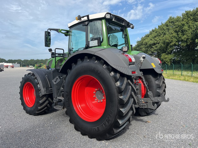 2020 Fendt 824 Vario Profi Plus 4WD Tractor - Traktor: 3 kép. 2020 Fendt 824 Vario Profi Plus 4WD Tractor - Traktor: 3 kép.