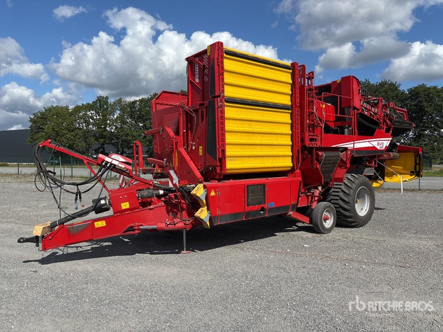2020 Grimme EVO 280 ClodSep Pull Type 2 Row Potato Harvester - Burgonyakombájn: 2 kép. 2020 Grimme EVO 280 ClodSep Pull Type 2 Row Potato Harvester - Burgonyakombájn: 2 kép.