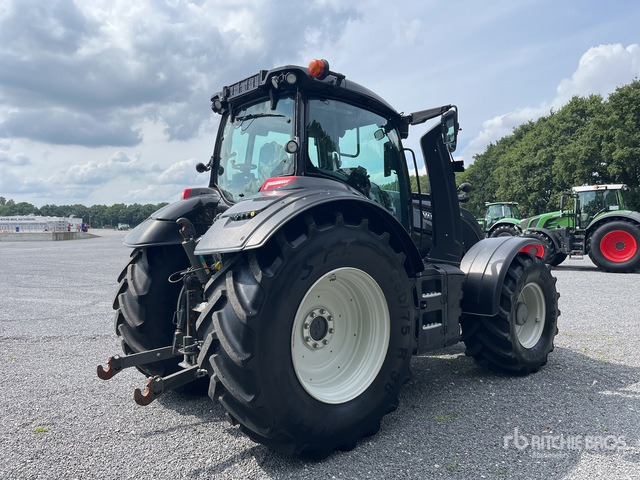 2021 Valtra T 235 Versu 4WD Tractor - Traktor: 3 kép. 2021 Valtra T 235 Versu 4WD Tractor - Traktor: 3 kép.