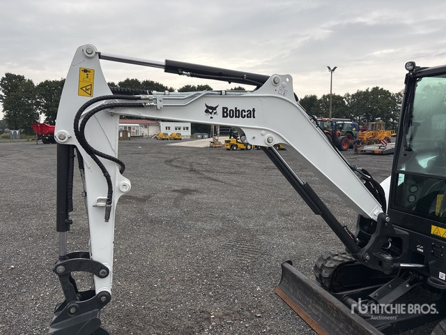 2024 Bobcat E35Z Mini Excavator: <6.6t - Minikotró: 5 kép. 2024 Bobcat E35Z Mini Excavator: <6.6t - Minikotró: 5 kép.