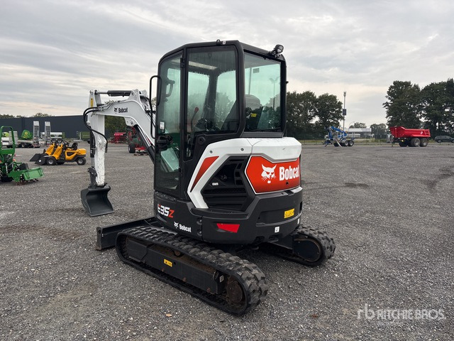 2024 Bobcat E35Z Mini Excavator: <6.6t - Minikotró: 3 kép. 2024 Bobcat E35Z Mini Excavator: <6.6t - Minikotró: 3 kép.