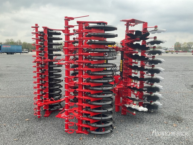 2025 Ziegler Disc Master Pro 4501 (Unused) Disc Harrow - Tárcsás borona: 4 kép. 2025 Ziegler Disc Master Pro 4501 (Unused) Disc Harrow - Tárcsás borona: 4 kép.