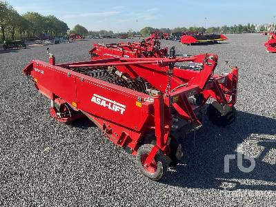 ASA-LIFT WR-150 - Betakarító gép: 2 kép. ASA-LIFT WR-150 - Betakarító gép: 2 kép.
