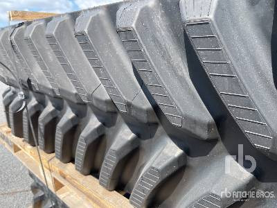 CLAAS Quantity of (2) - Lánctalp: 4 kép. CLAAS Quantity of (2) - Lánctalp: 4 kép.
