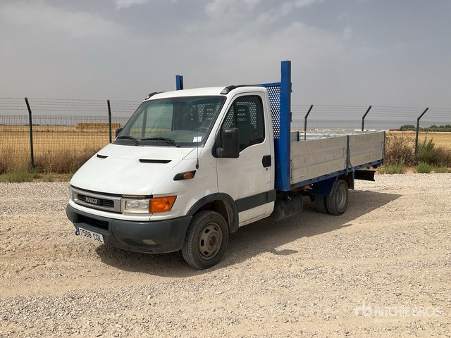 2002 Iveco Daily 35C11 4x2 Flatbed Truck - Platós teherautó: 1 kép. 2002 Iveco Daily 35C11 4x2 Flatbed Truck - Platós teherautó: 1 kép.