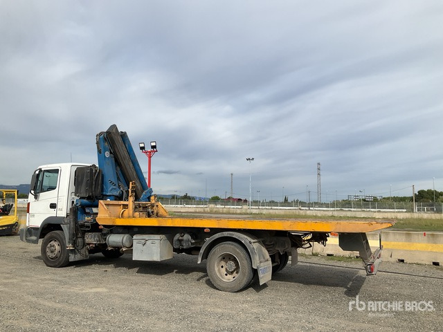 2002 Nissan Atleon 210 4x2 with Crane Rollback Truck - Vontató: 4 kép. 2002 Nissan Atleon 210 4x2 with Crane Rollback Truck - Vontató: 4 kép.