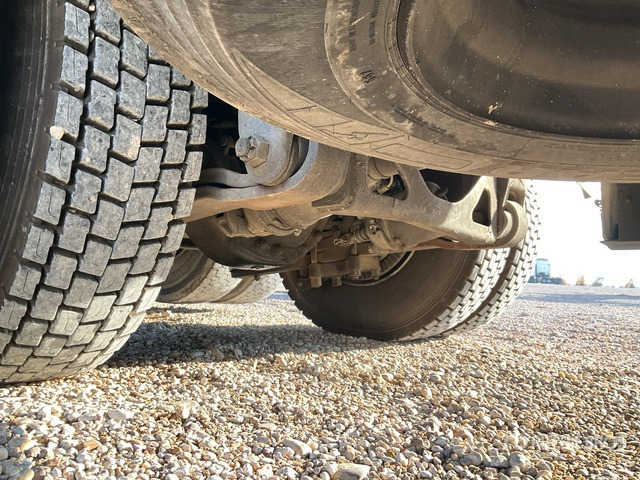 2002 Scania P 94G56X2NA300 6x2 Flatbed Truck - Platós teherautó: 4 kép. 2002 Scania P 94G56X2NA300 6x2 Flatbed Truck - Platós teherautó: 4 kép.