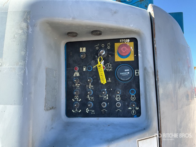 2003 Genie Z-45/25 4WD Diesel Articulating Boom Lift - Személyemelő: 5 kép. 2003 Genie Z-45/25 4WD Diesel Articulating Boom Lift - Személyemelő: 5 kép.