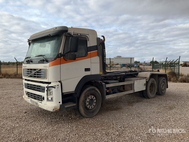 2004 Volvo FM12-280 6x2 Hooklift Truck - Horgos rakodó teherautó: 3 kép. 2004 Volvo FM12-280 6x2 Hooklift Truck - Horgos rakodó teherautó: 3 kép.