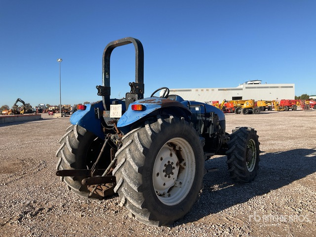 2005 New Holland TD95D 4WD Tractor - Traktor: 3 kép. 2005 New Holland TD95D 4WD Tractor - Traktor: 3 kép.