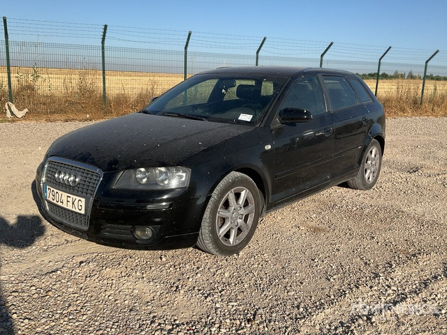 2006 Audi A3 Automobile - Autó: 3 kép. 2006 Audi A3 Automobile - Autó: 3 kép.