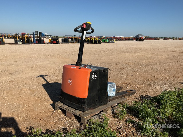 2006 BT TW20AC Electric Pallet Jack - Kézi raklapemelő: 3 kép. 2006 BT TW20AC Electric Pallet Jack - Kézi raklapemelő: 3 kép.