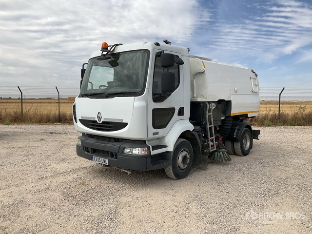2006 Renault Midlum 220dCi Sweeper Truck - Utcaseprő gép: 1 kép. 2006 Renault Midlum 220dCi Sweeper Truck - Utcaseprő gép: 1 kép.