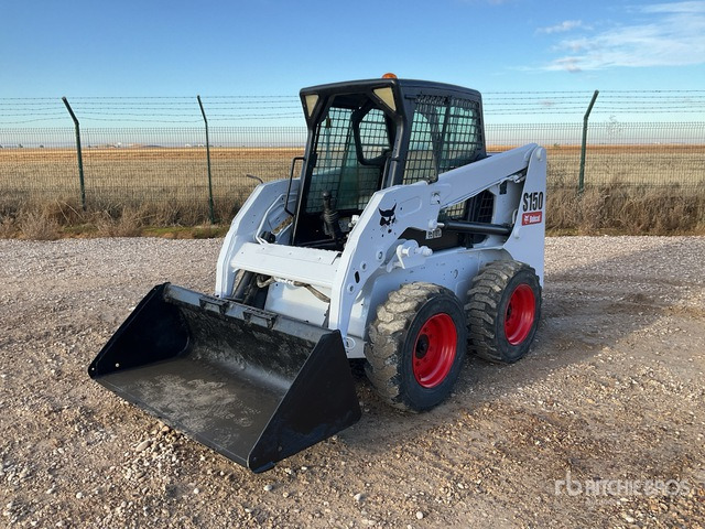 2007 Bobcat S150 Skid Steer Loader - Mini homlokrakodó: 2 kép. 2007 Bobcat S150 Skid Steer Loader - Mini homlokrakodó: 2 kép.