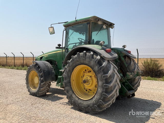 2007 John Deere 8330 4WD Tractor - Traktor: 3 kép. 2007 John Deere 8330 4WD Tractor - Traktor: 3 kép.