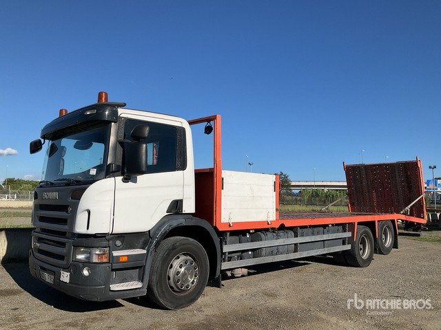 2007 Scania P310 6x2 Flatbed Truck - Platós teherautó: 2 kép. 2007 Scania P310 6x2 Flatbed Truck - Platós teherautó: 2 kép.